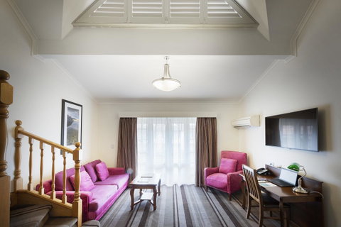 Mercure Canberra - Taree Accommodation 5