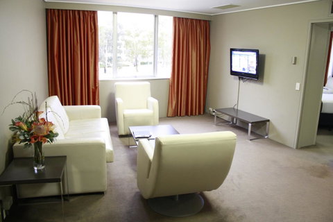 Pavilion On Northbourne - Taree Accommodation 5