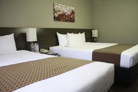 Pavilion On Northbourne - Taree Accommodation 37