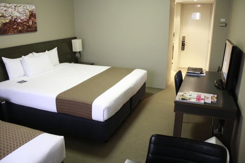 Pavilion On Northbourne - Taree Accommodation 36