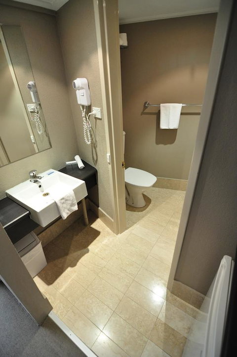 Pavilion On Northbourne - Taree Accommodation 20