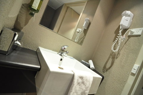 Pavilion On Northbourne - Taree Accommodation 21