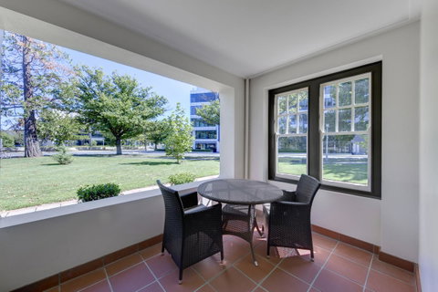 Hotel Kurrajong Canberra - Taree Accommodation 10