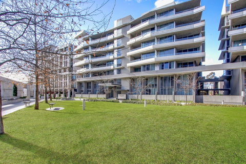 Realm Park 39 Barton ACT - Taree Accommodation 39
