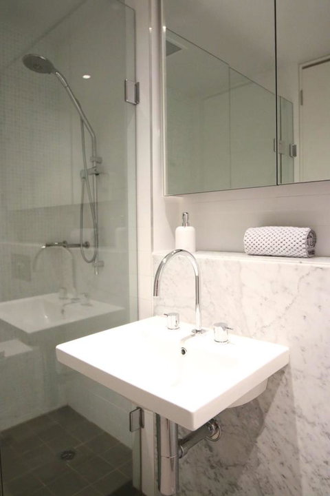 Realm Park 39 Barton ACT - Taree Accommodation 4