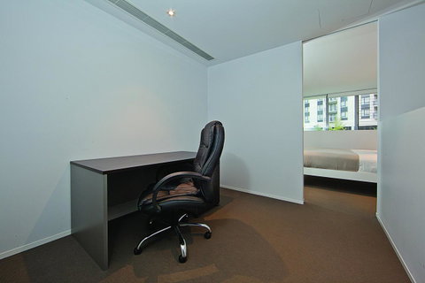 Realm Park 39 Barton ACT - Taree Accommodation 17