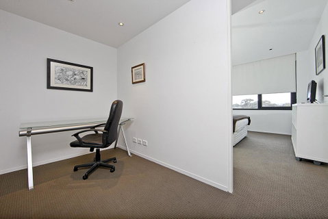 Realm Park 39 Barton ACT - Taree Accommodation 9