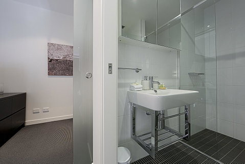 Mode 220 Braddon ACT - Taree Accommodation 7
