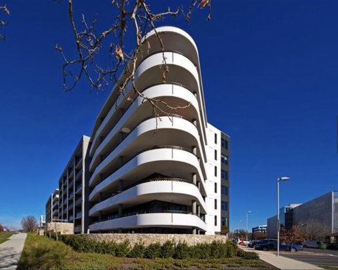 Modern Executive Apt@Barton*1BR*WiFi*Gym*Secure Parking*Canberra - Taree Accommodation 22