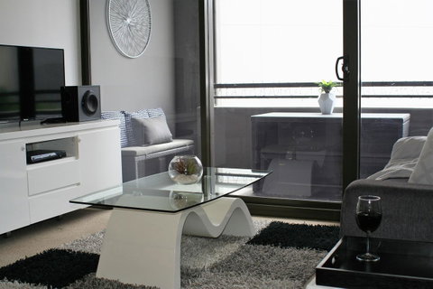 Modern Executive Apt@Barton*1BR*WiFi*Gym*Secure Parking*Canberra - Taree Accommodation 8