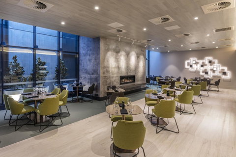 Deco Hotel Canberra - Taree Accommodation 1