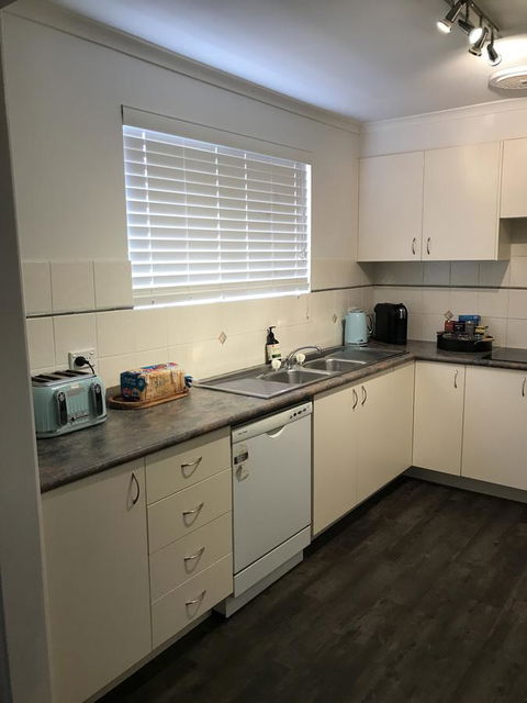 Central Tranquility Heart Of Orange - Taree Accommodation 9
