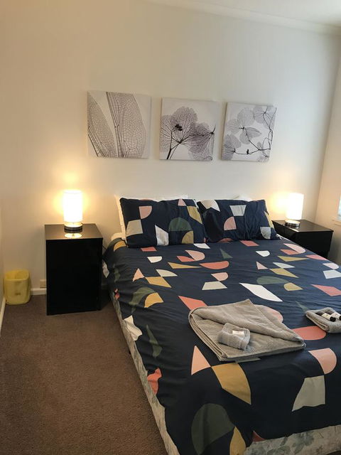Central Tranquility Heart Of Orange - Taree Accommodation 16