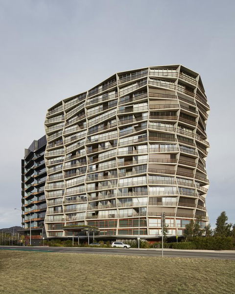 Ovolo Nishi - Taree Accommodation 0