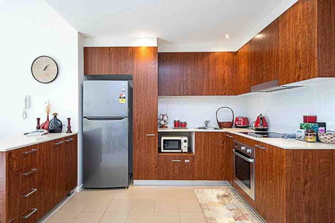 Spacious 1BR Stylish New Acton Apartment +Parking - Taree Accommodation 16