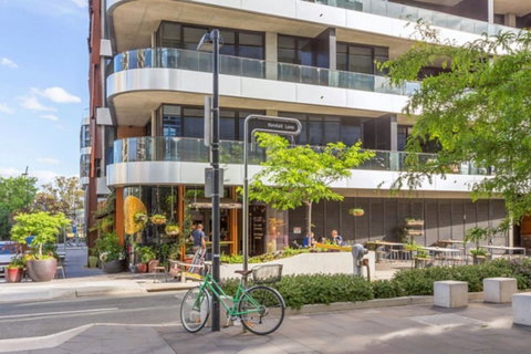 Spacious 1BR Stylish New Acton Apartment +Parking - Taree Accommodation 11