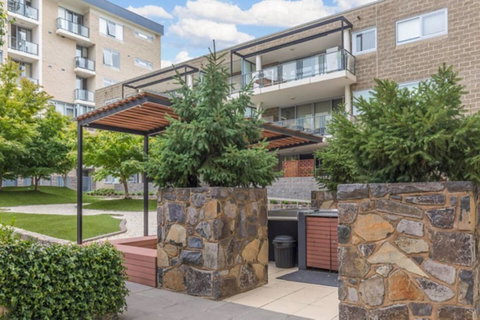 Spacious 1BR Stylish New Acton Apartment +Parking - Taree Accommodation 22