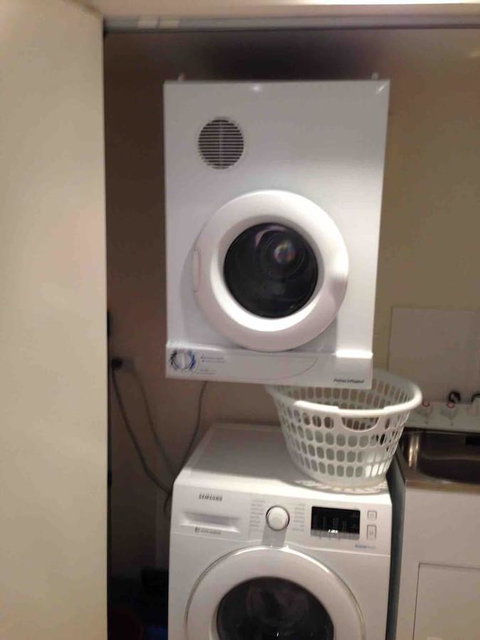 Spacious 1BR Stylish New Acton Apartment +Parking - Taree Accommodation 24