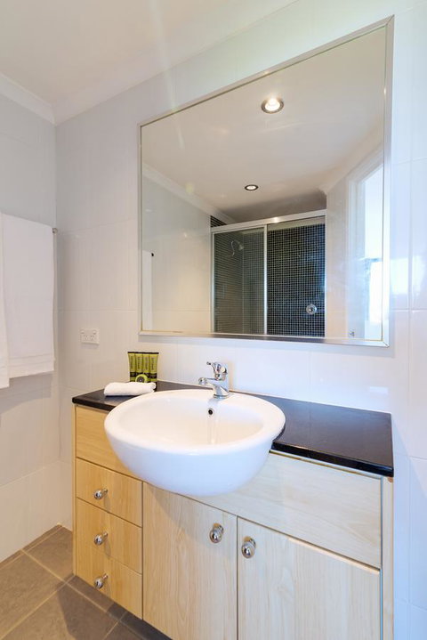 ALLARA CANBERRA - Taree Accommodation 13
