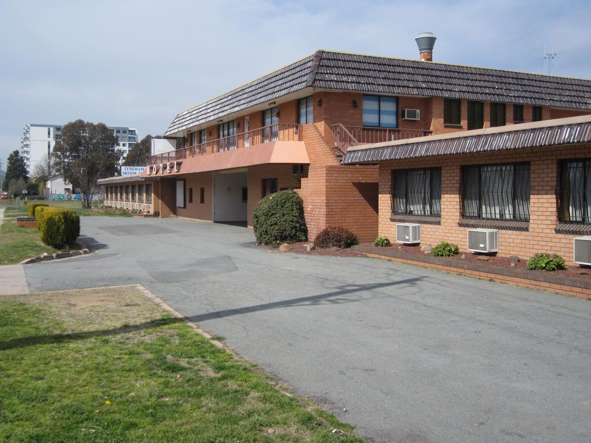 Lyneham ACT Taree Accommodation