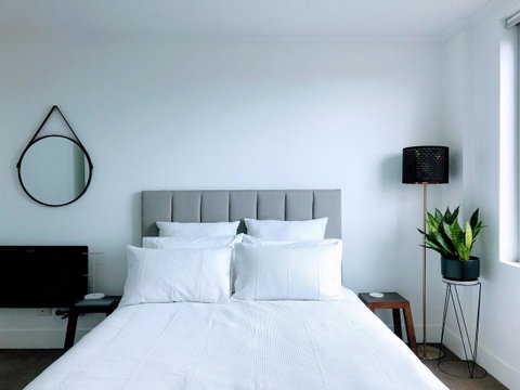 Staying Places - The Avenue - Taree Accommodation 16