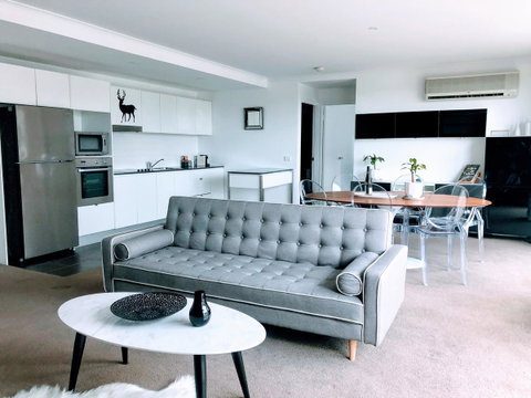 Staying Places - The Avenue - Taree Accommodation 18