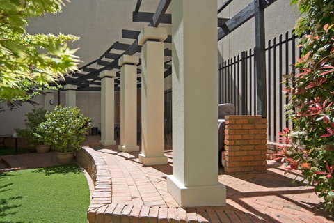 BreakFree Capital Tower Apartments - Taree Accommodation 9