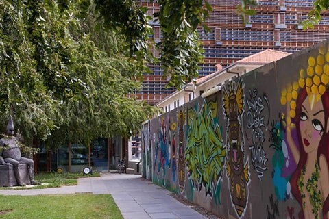 Canberra Luxury Apartment 3 - Taree Accommodation 24