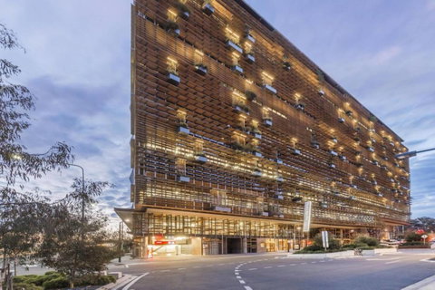 Canberra Luxury Apartment 3 - Taree Accommodation 5