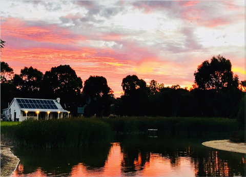 The Lake House Retreat - Taree Accommodation 15