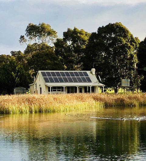The Lake House Retreat - Taree Accommodation 0