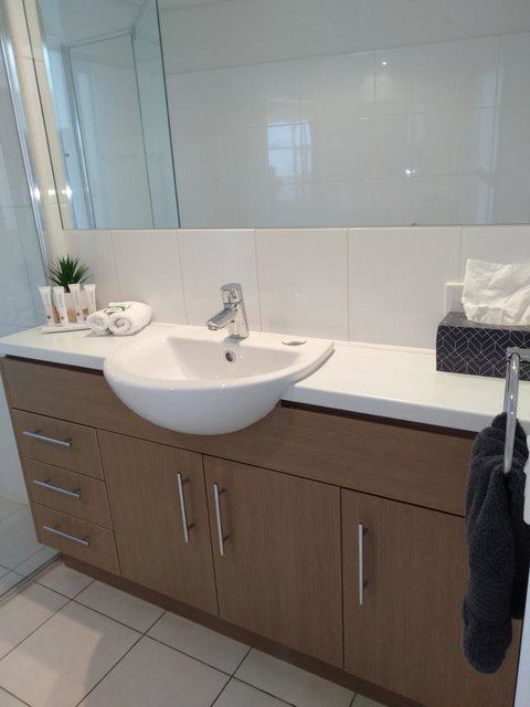 Wallaroo Marina Executive Apartments - Taree Accommodation 7