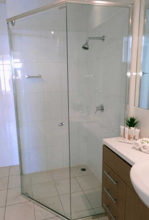 Wallaroo Marina Executive Apartments - Taree Accommodation 9