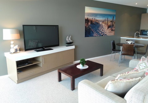 Wallaroo Marina Executive Apartments - Taree Accommodation 4