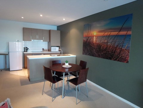 Wallaroo Marina Executive Apartments - Taree Accommodation 13