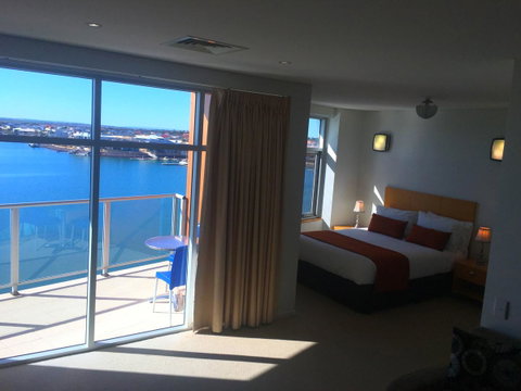 Wallaroo Marina Luxury Apartment - Taree Accommodation 18