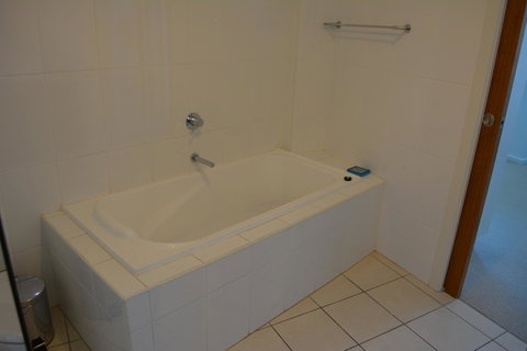 Wallaroo Marina Luxury Apartment - Taree Accommodation 24