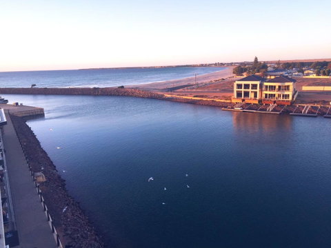 Wallaroo Marina Luxury Apartment - Taree Accommodation 25
