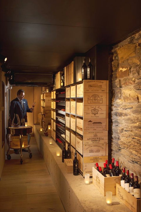 Mayfair Hotel - Taree Accommodation 24