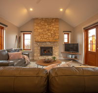 Lucy's Cottage - Taree Accommodation