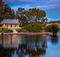 Stonewell Cottages and Vineyards - Taree Accommodation