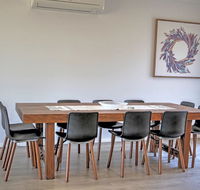 Emu Bay Holiday Homes - Taree Accommodation