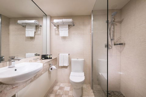 Stamford Plaza Adelaide - Taree Accommodation 18