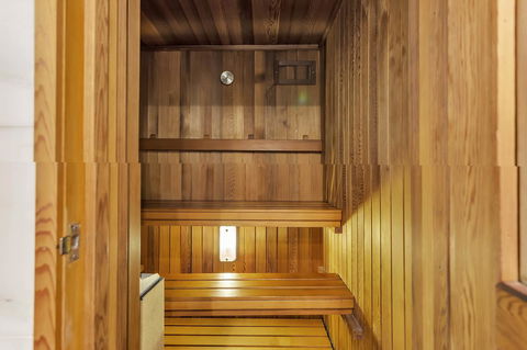 Stamford Plaza Adelaide - Taree Accommodation 38