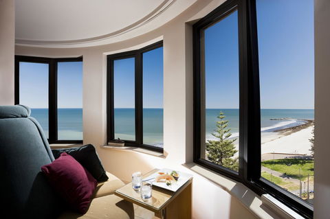 Stamford Grand Adelaide - Taree Accommodation 22