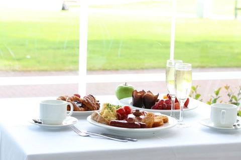 Stamford Grand Adelaide - Taree Accommodation 8