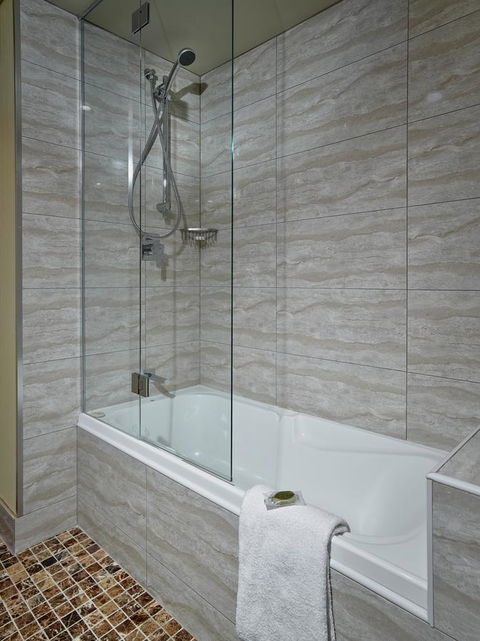 Stamford Grand Adelaide - Taree Accommodation 13