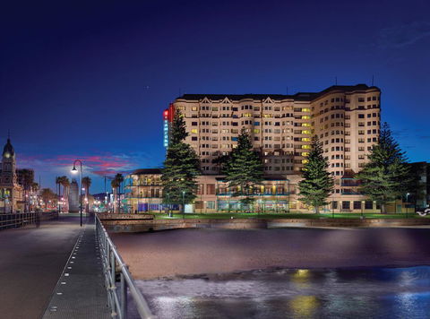 Stamford Grand Adelaide - Taree Accommodation 7