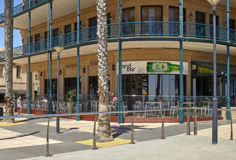 Stamford Grand Adelaide - Taree Accommodation 36