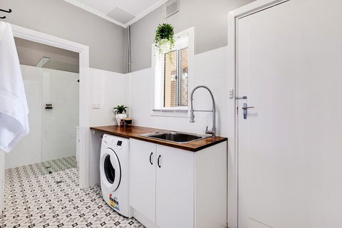 Cute And Cosy - Events, Workers, Getaways - Taree Accommodation 11